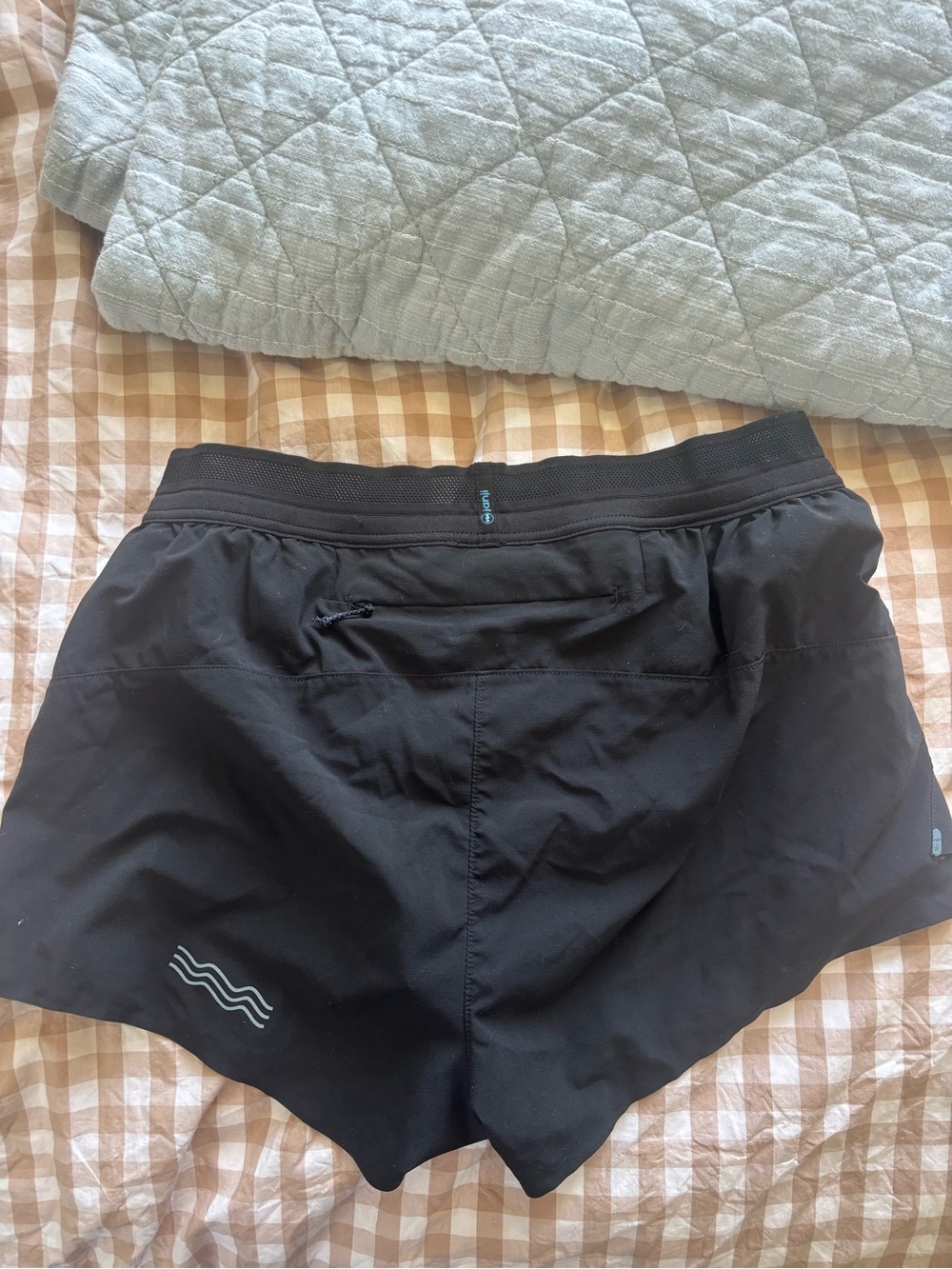 Janji AFO Middle Short in Midnight 3” inseam - Picture 4 of 4